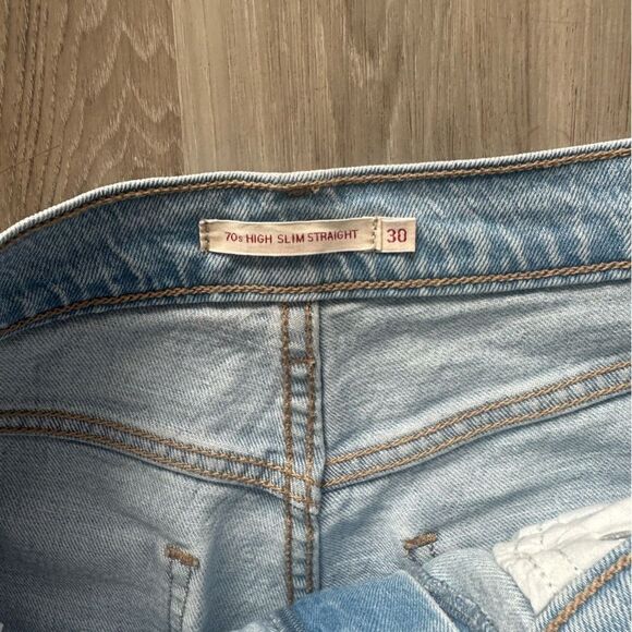 Levi’s 70’s high slim straight light wash 30 - Picture 8 of 8